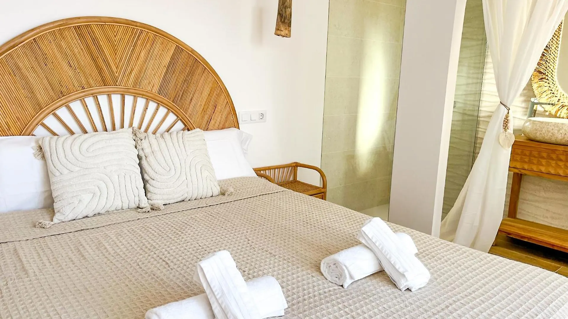 Chakra House Fuerteventura - Affordable Rooms In A Cozy Guesthouse Corralejo 0*,