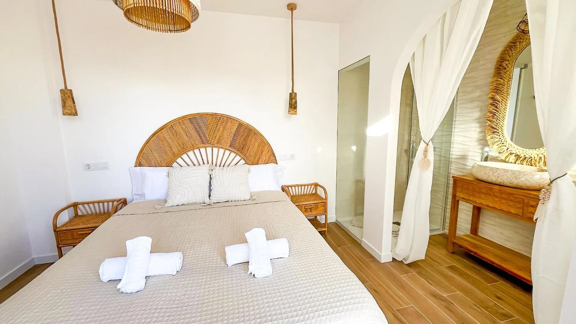 Guest house Chakra House Fuerteventura - Affordable Rooms In A Cozy Guesthouse Corralejo