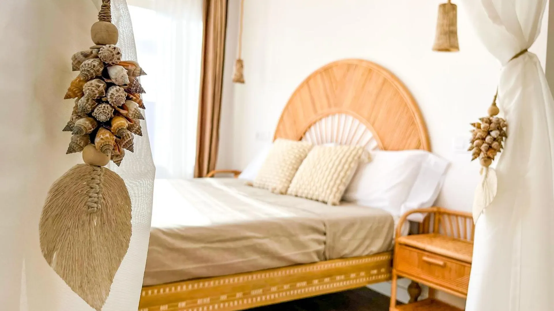 Chakra House Fuerteventura - Affordable Rooms In A Cozy Guesthouse Corralejo Guest house